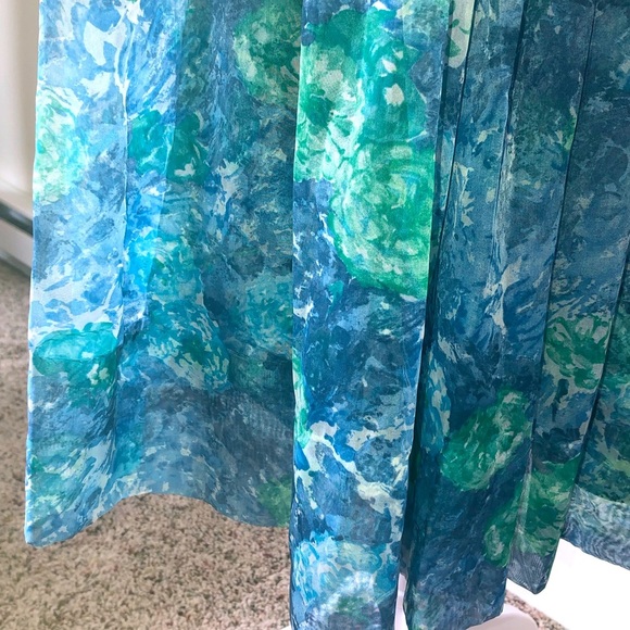 Vintage Custom made chiffon dress. Size Small. - Picture 7 of 10